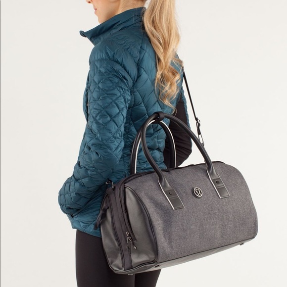 lululemon duffle bag gray
